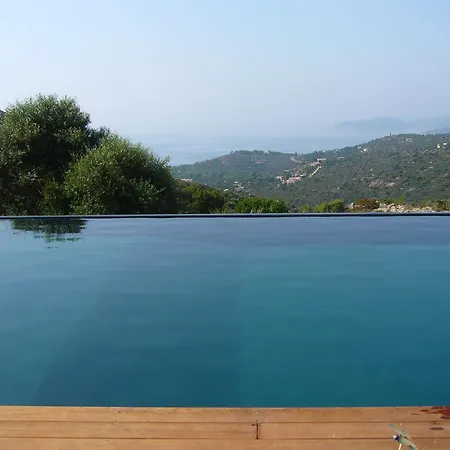 D'hotes Bianca Casa Bed and breakfast 3*